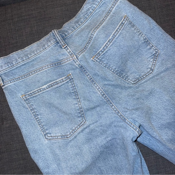 High-Rise Embellished 90's Straight Jeans - Universal Thread Light Wash - Picture 7 of 11